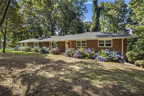 187 Hilltop St, Cleveland, GA, 30528-6966 | Card Image