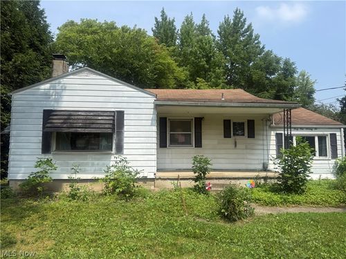 4976 Argonne Drive, Austintown, OH, 44515 | Card Image