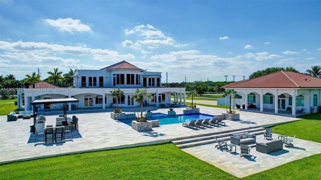 4610 Sw 178 Th Ave, House other with 8 bedrooms, 8 bathrooms and null parking in Southwest Ranches FL | Image 5