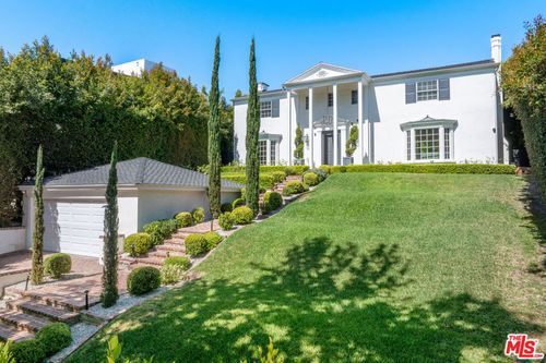 462 Warner Avenue, Los Angeles, CA, 90024 | Card Image