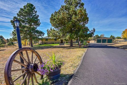 12391 Evergreen Trl, Parker, CO, 80138-8208 | Card Image