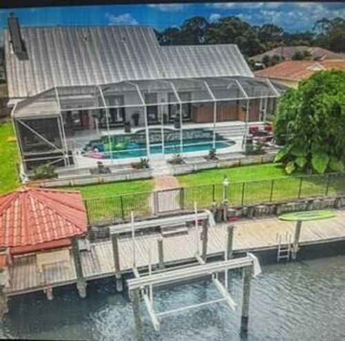 221 Ne Sagamore Ter, Port St. Lucie, FL, 34983-1262 | Card Image