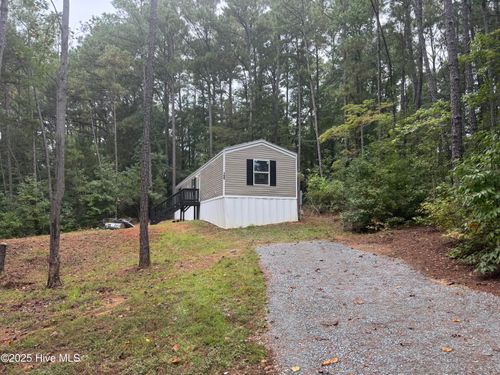 108 Pinewood Rd, Roanoke Rapids, NC, 27870-9336 | Card Image