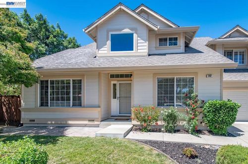 282 Del Valle Ct, Pleasanton, CA, 94566-6233 | Card Image