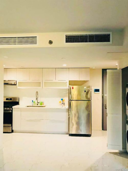 4c-35 146th St, Flushing, NY, 11354 | Card Image