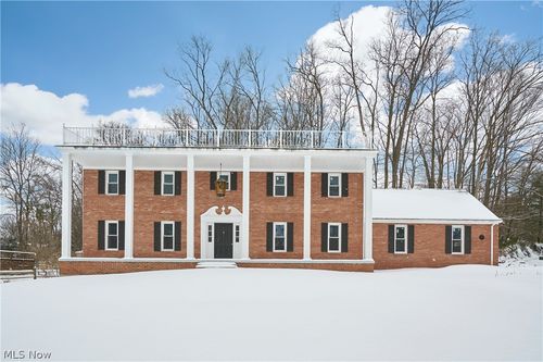 8712 Bradford Ln, Brecksville, OH, 44141-2056 | Card Image