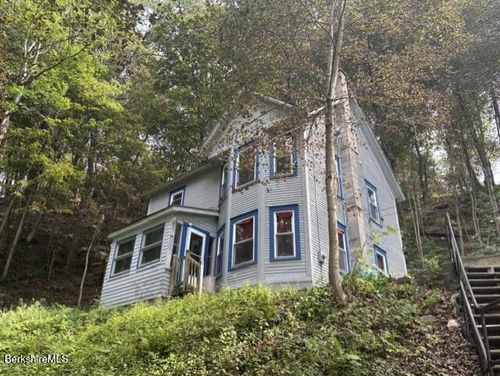 94 Reed St, North Adams, MA, 01247 | Card Image