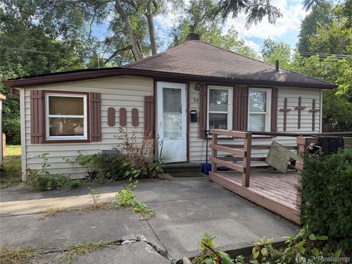 38 Princeton Ave, Pontiac, MI, 48340-1949 | Card Image