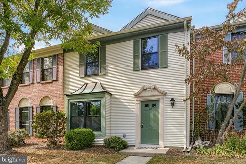 42 Oneill Ct, LAWRENCEVILLE, NJ, 08648-2650 | Card Image