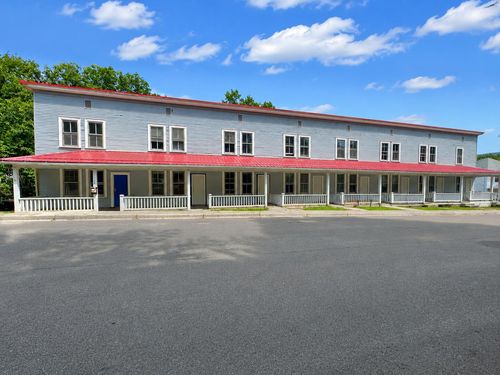 -722-708 Brussels Ave, Clifton Forge, VA, 24422-1002 | Card Image