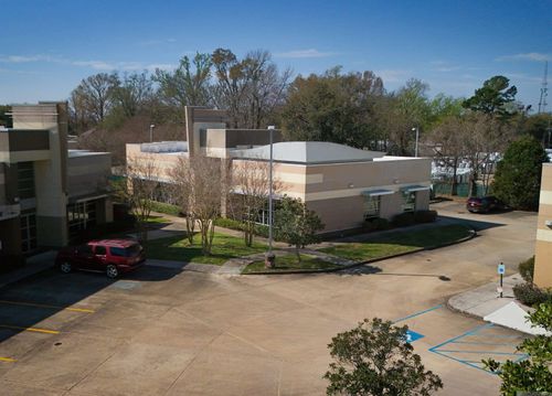 10604 Coursey Blvd, Baton Rouge, LA, 70816-4015 | Card Image