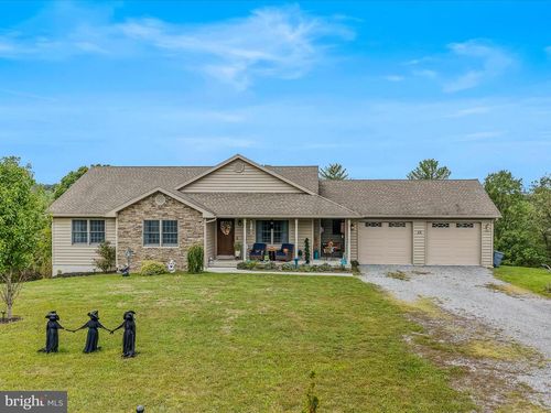 45 Providence Ct, Berkeley Springs, WV, 25411-1156 | Card Image