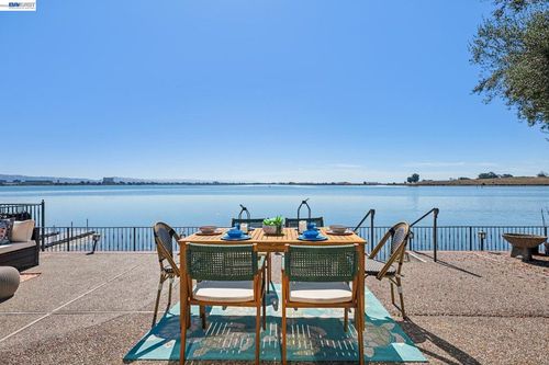 1312 Eastshore Dr, Alameda, CA, 94501-3114 | Card Image