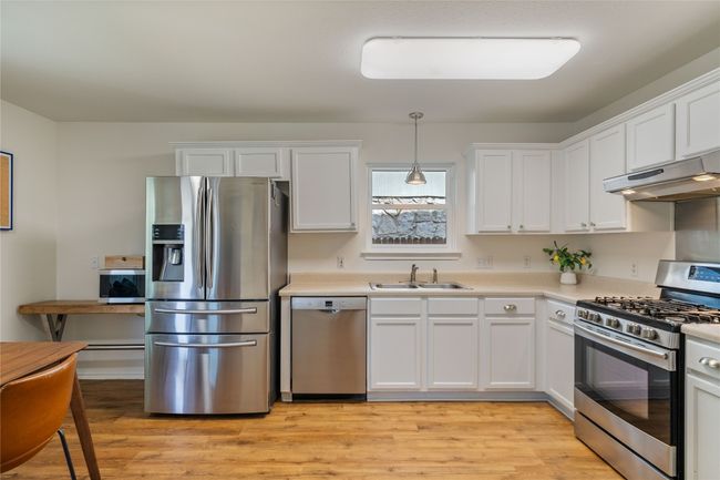 11710 Raymond C Ewry Ln, House other with 3 bedrooms, 3 bathrooms and 4 parking in Austin TX | Image 9