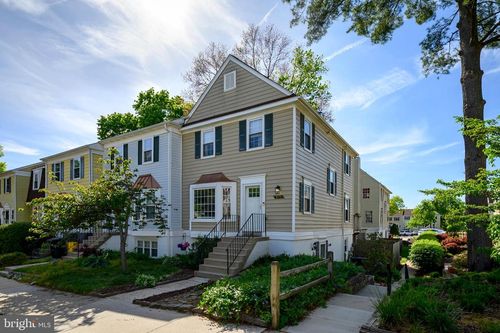 1476 Lowell Ct, CROFTON, MD, 21114-1105 | Card Image