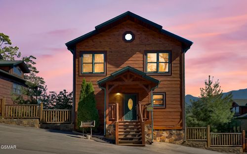 726 Park Vista Way, Gatlinburg, TN, 37738 | Card Image