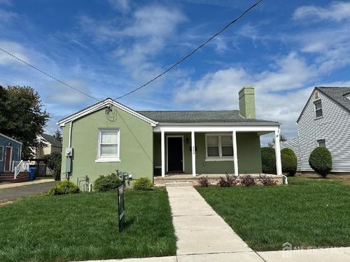 242 Grove St, WOODBRIDGE, NJ, 07095-1835 | Card Image