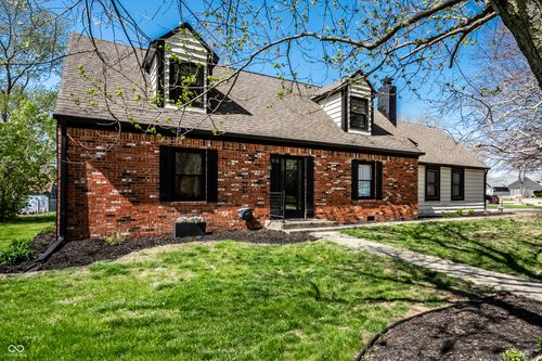 918 Briarwood Dr, Brownsburg, IN, 46112-1810 | Card Image