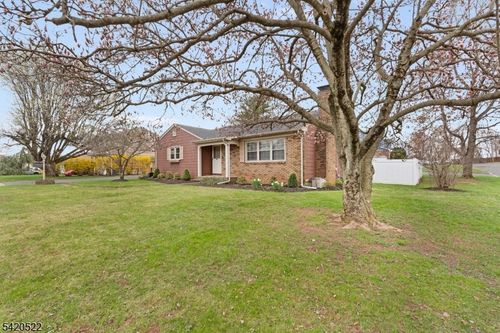 719 Brooklyn Ave, Raritan, NJ, 08869-1223 | Card Image