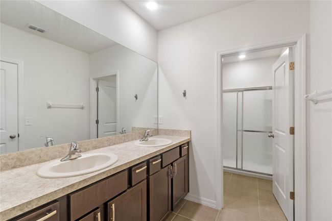 5395 Dragonfly Drive, Townhouse with 3 bedrooms, 2 bathrooms and null parking in Wildwood FL | Image 13