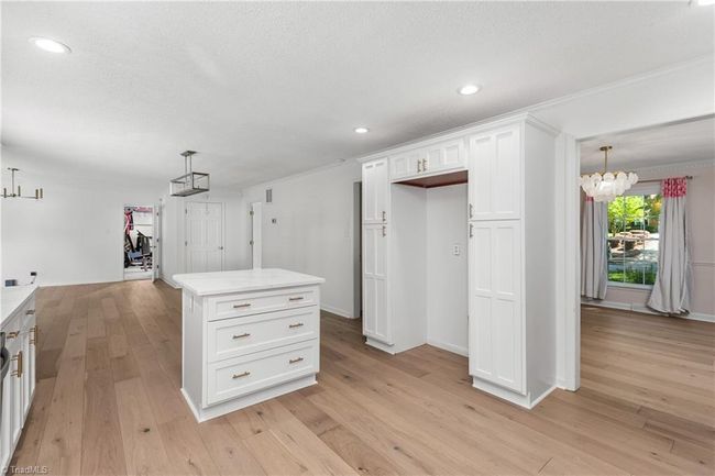 Kitchen | Image 14