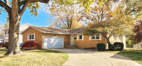 822 Kenyon Dr, Springfield, IL, 62704-2104 | Card Image