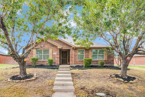 3690 Chestnut Trl, Rockwall, TX, 75032-9282 | Card Image