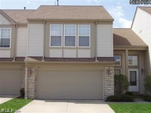 1314 S Yorkshire Dr, Broadview Heights, OH, 44147-4269 | Card Image
