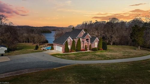 7653 Adams Farm Rd, Randleman, NC, 27317-7392 | Card Image