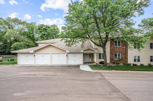 1815 County Road E E, White Bear Lake, MN, 55110-1880 | Card Image