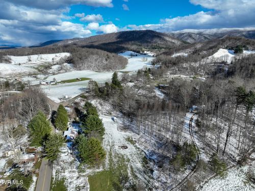 2832 Denton Valley Rd, Bristol, TN, 37620-1013 | Card Image