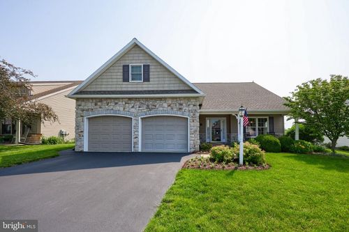 972 Cambridge Dr, MANHEIM, PA, 17545-8407 | Card Image