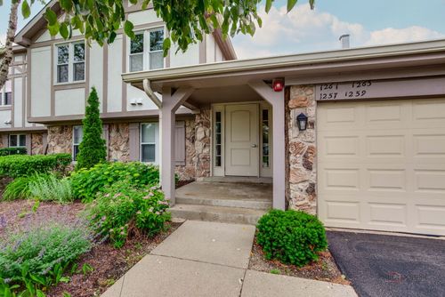 327-1261 Streamwood Ln, Vernon Hills, IL, 60061-1224 | Card Image