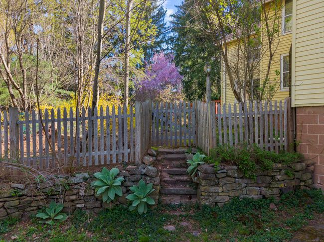 191 Long Hill Rd, House other with 4 bedrooms, 2 bathrooms and 4 parking in Middletown CT | Image 30