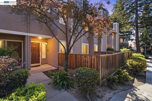 3867 Burton Cmn, Fremont, CA, 94536-6038 | Card Image