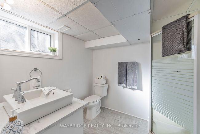 24 Mckeown Cres, House attached with 3 bedrooms, 2 bathrooms and 4 parking in Amherstview ON | Image 43