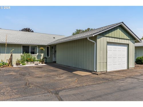 3103 Jackson St Se, Albany, OR, 97322-4072 | Card Image