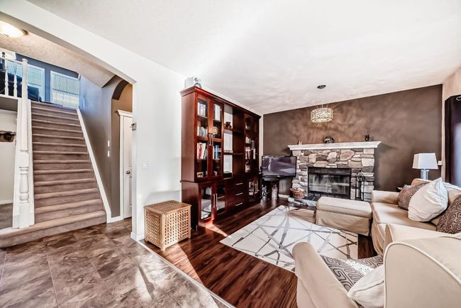 39 Bow Ridge Drive, House other with 3 bedrooms, 4 bathrooms and 2 parking in Cochrane AB | Image 11