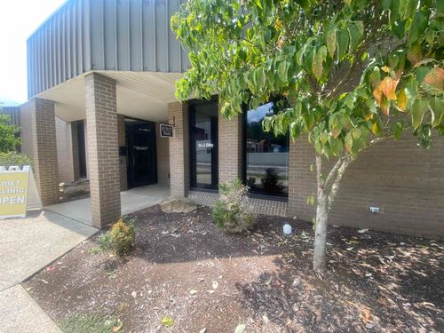 100 Saint Christopher Dr, Ashland, KY, 41101-7016 | Card Image