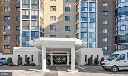 2-725-15107 Interlachen Dr, SILVER SPRING, MD, 20906-5625 | Card Image