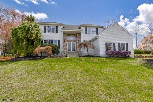 25 Tamarack Dr, Succasunna, NJ, 07876-2100 | Card Image