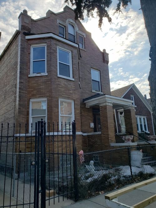2-2705 24th St, Chicago, IL, 60608-3605 | Card Image