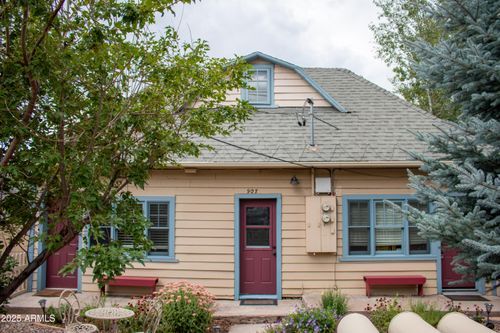 907 W Clay Ave, Flagstaff, AZ, 86001-6289 | Card Image