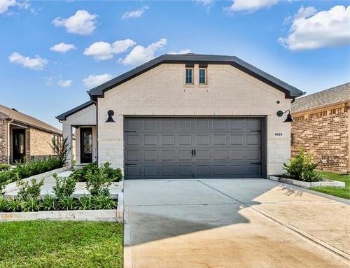 8023 Prospect Dr, Fulshear, TX, 77441-2661 | Card Image