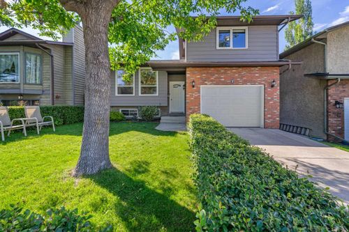 7 Bernard Court Nw, Calgary, AB, T3K2B3 | Card Image