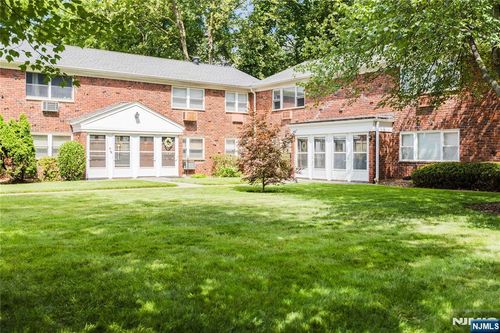108 Regency Park, Ramsey, NJ, 07446 | Card Image