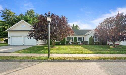 15-15 Village Ct, Colchester, CT, 06415-1043 | Card Image