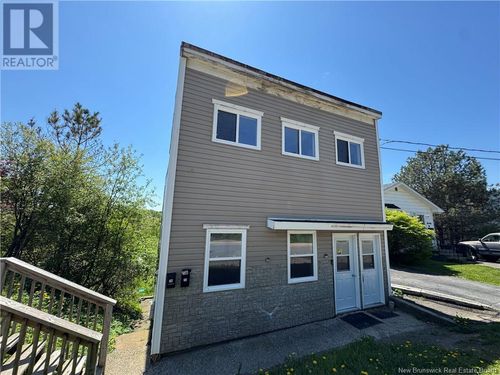 72 Belleview Ave, Saint John, NB, E2K1R6 | Card Image