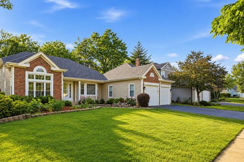 4310 Forest Glen Dr, Hoffman Estates, IL, 60192-5600 | Card Image