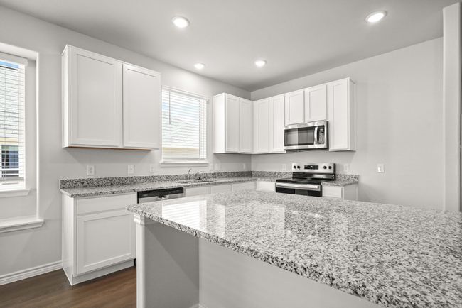932 Propeller Pkwy, House other with 4 bedrooms, 3 bathrooms and null parking in Fort Worth TX | Image 5
